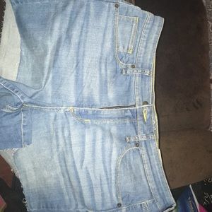 Universal Thread Shorts - Universal thread size 14 new shorts Universal Thread Shorts - Universal thread size 14 new shorts